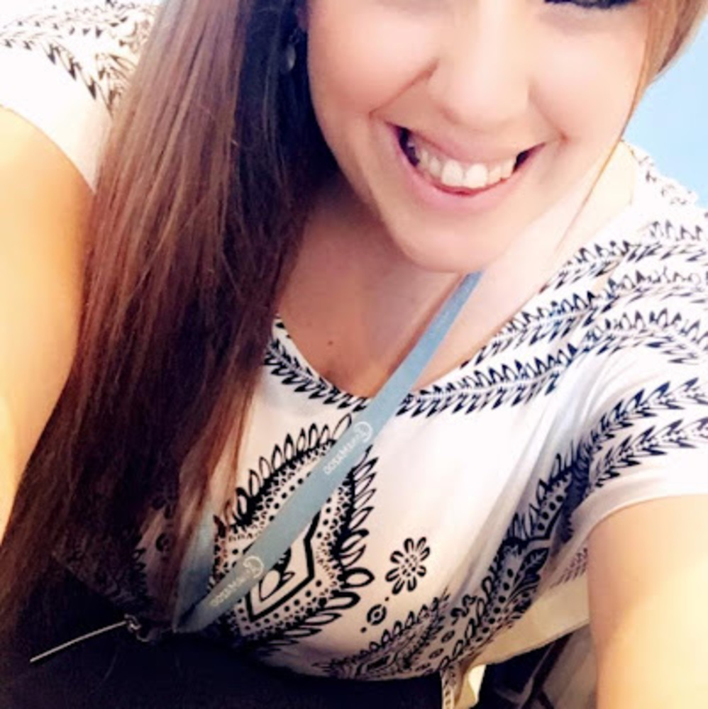 Meet your Posher, Felicia
